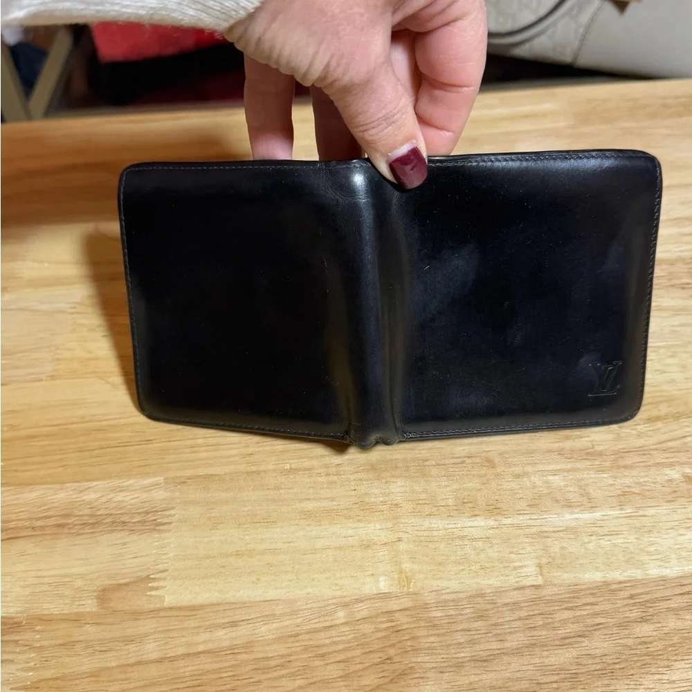 Black Leather Louis Vuitton Wallet
